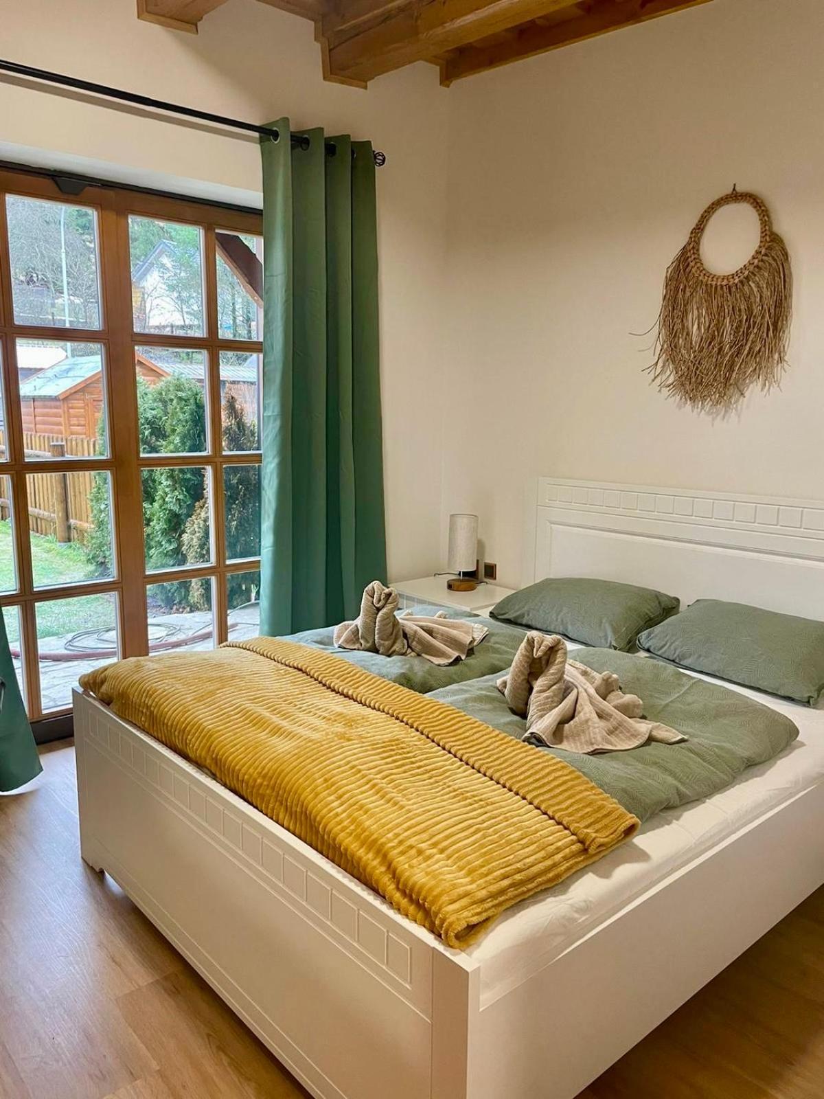 Apartman 8, Jezerne Velké Karlovice Kültér fotó