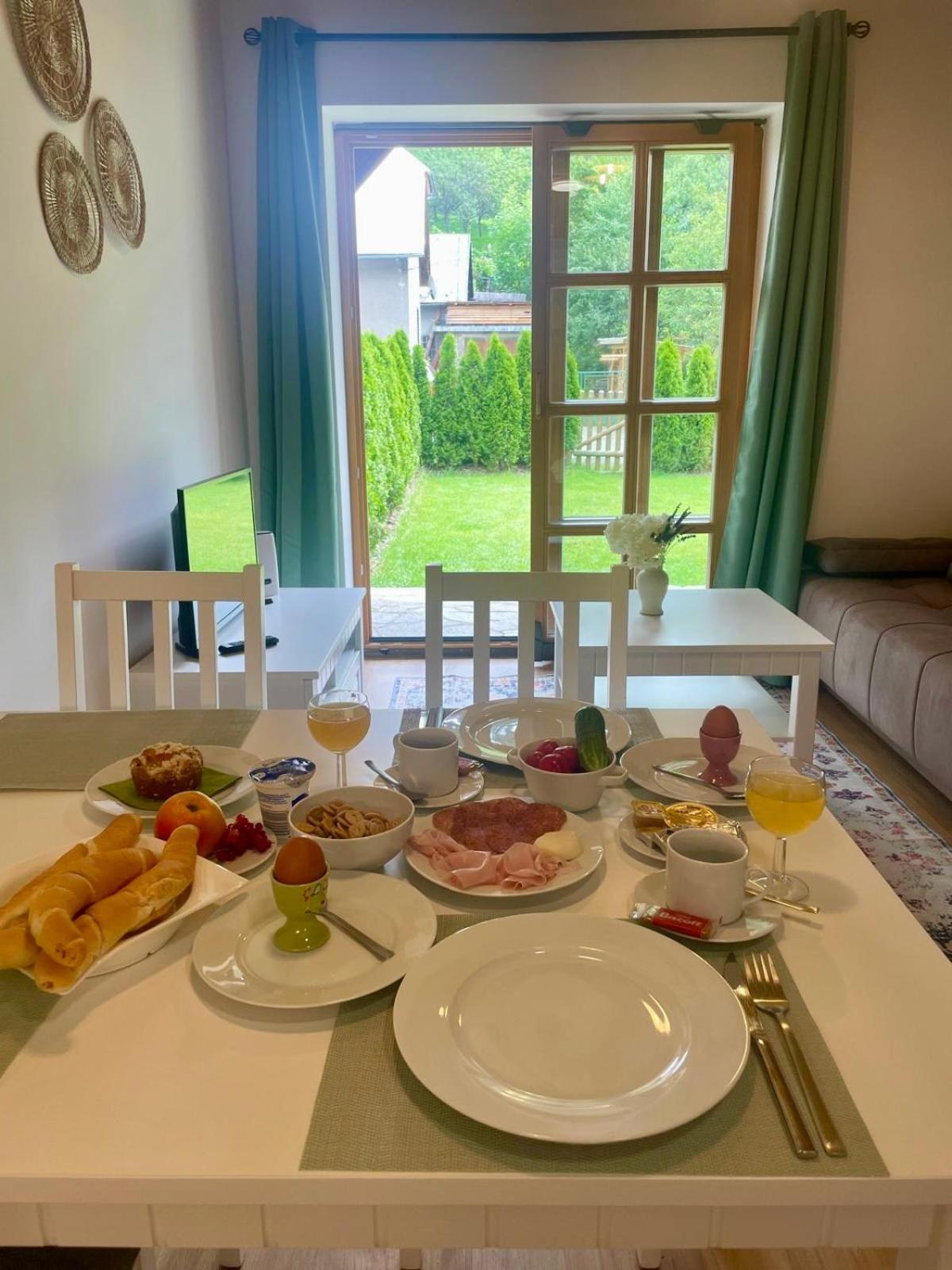 Apartman 8, Jezerne Velké Karlovice Kültér fotó